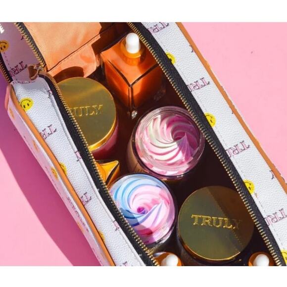 Truly Smiley Face Toiletry Travel Vegan Signature Vanity Case - Picture 14 of 15